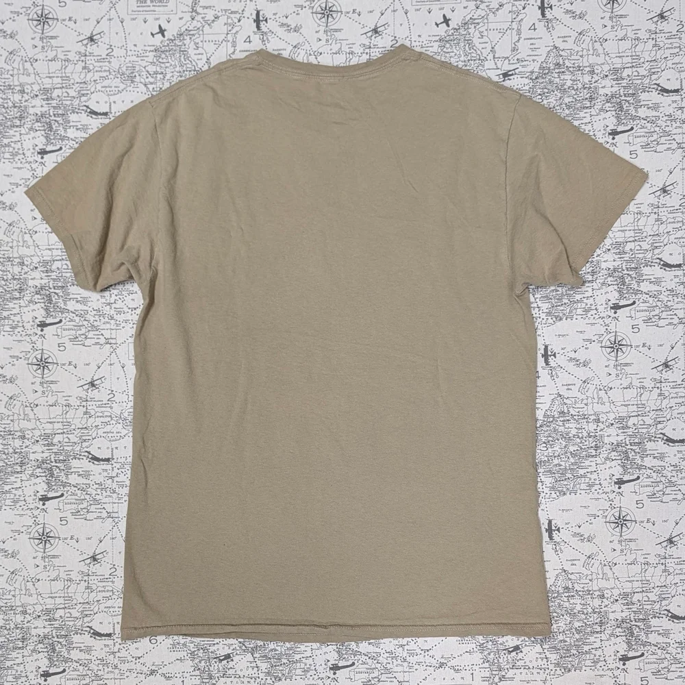 Billie Eilish Anime Portrait Graphic Tee in Tan Size Medium - Picture 4 of 4